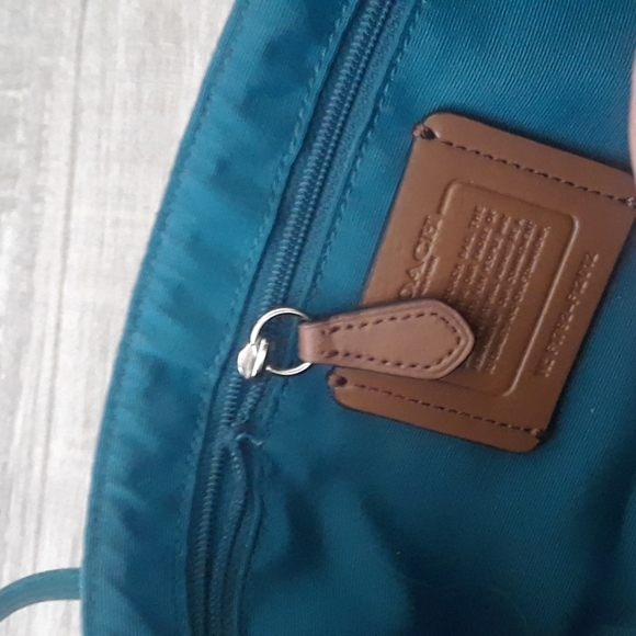 NEW!COACH..REVERSEABLE FLAP CROSSBODY WITH MATCHING WALLET..FLAWED - Picture 11 of 13